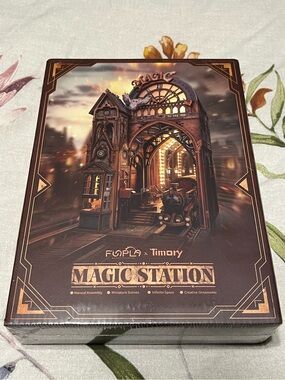 FUNPOLA LED 3D Puzzle Magic Station Book Nook Kit